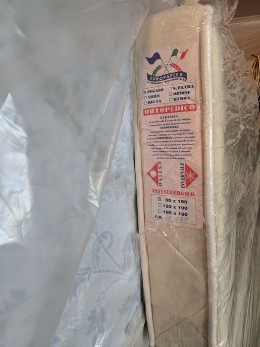 Продам бу матраци