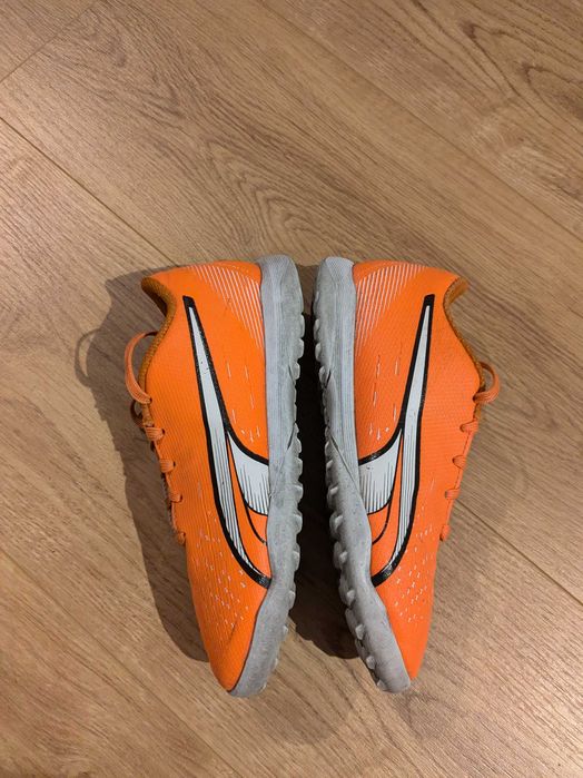 Ténis Sapatilhas Futebol PUMA Ultra Play Junior 33