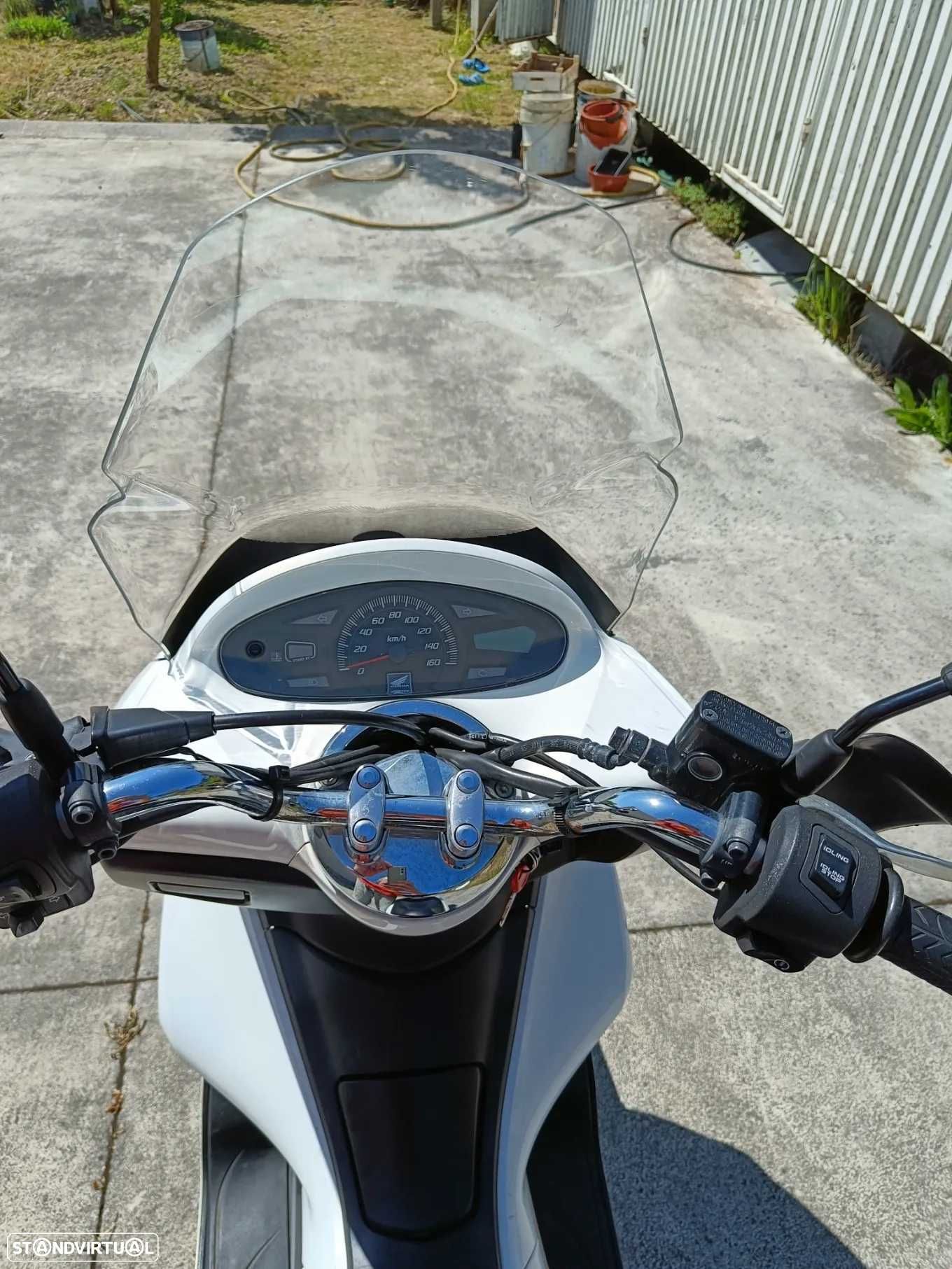 Moto Honda PCX 125