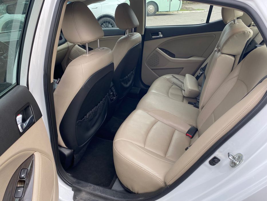 Продам машину KIA optima