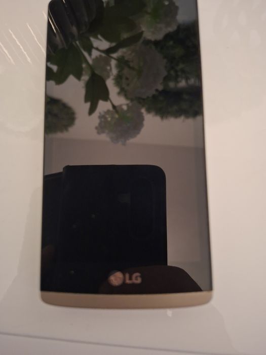 Telefon LG Leon 4