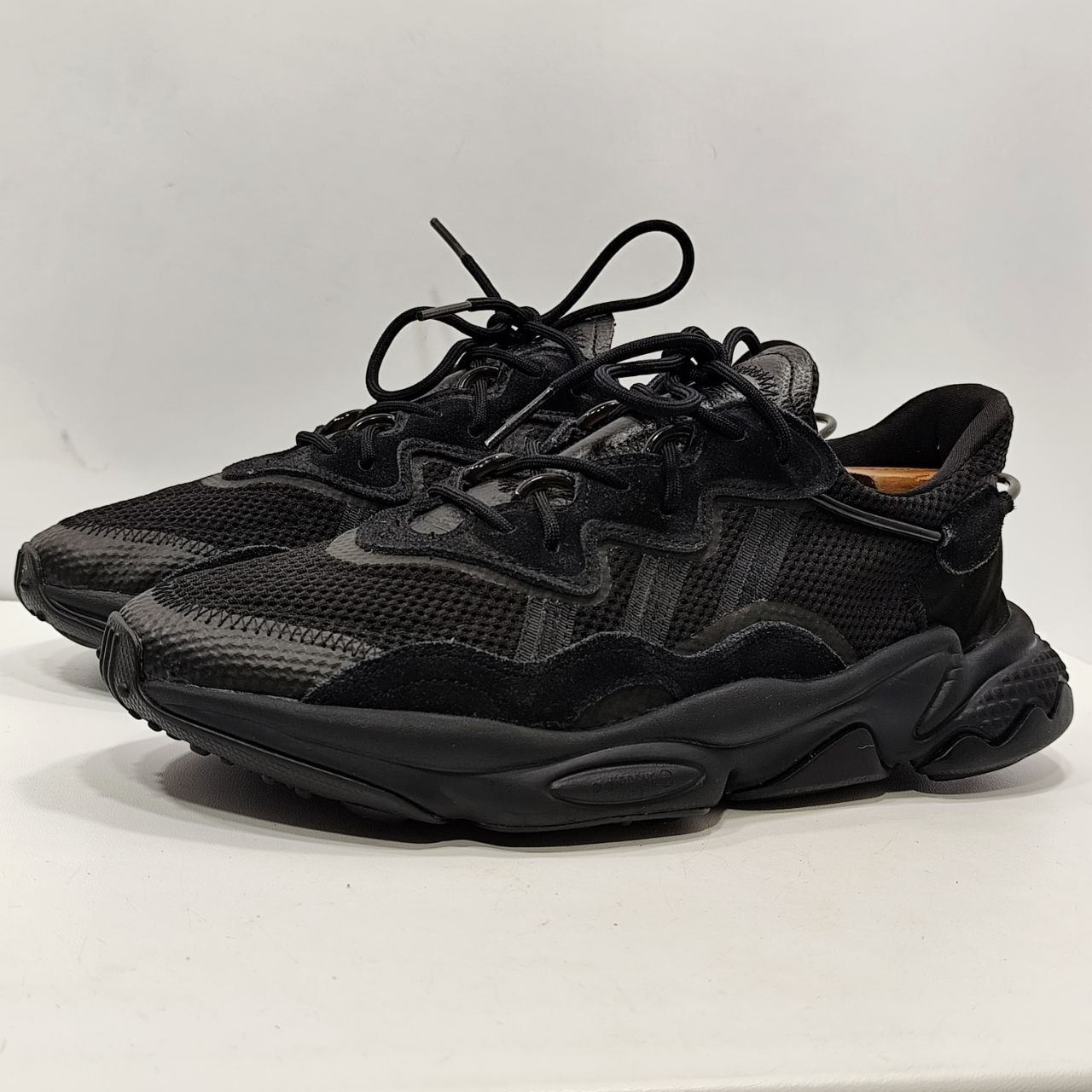 кросівки Adidas Ozweego 45р