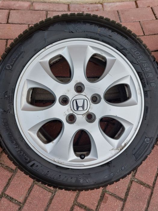 Felgi 16, Honda. Z oponami 205/55/R16 Michelin crossclimate 2016