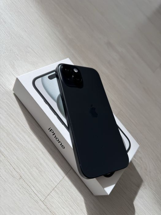 iPhone 15 128GB - em excelente estado