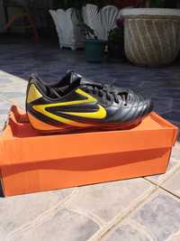 Chuteiras JR NIKE MARQUIS FG-R tamanho 38,5