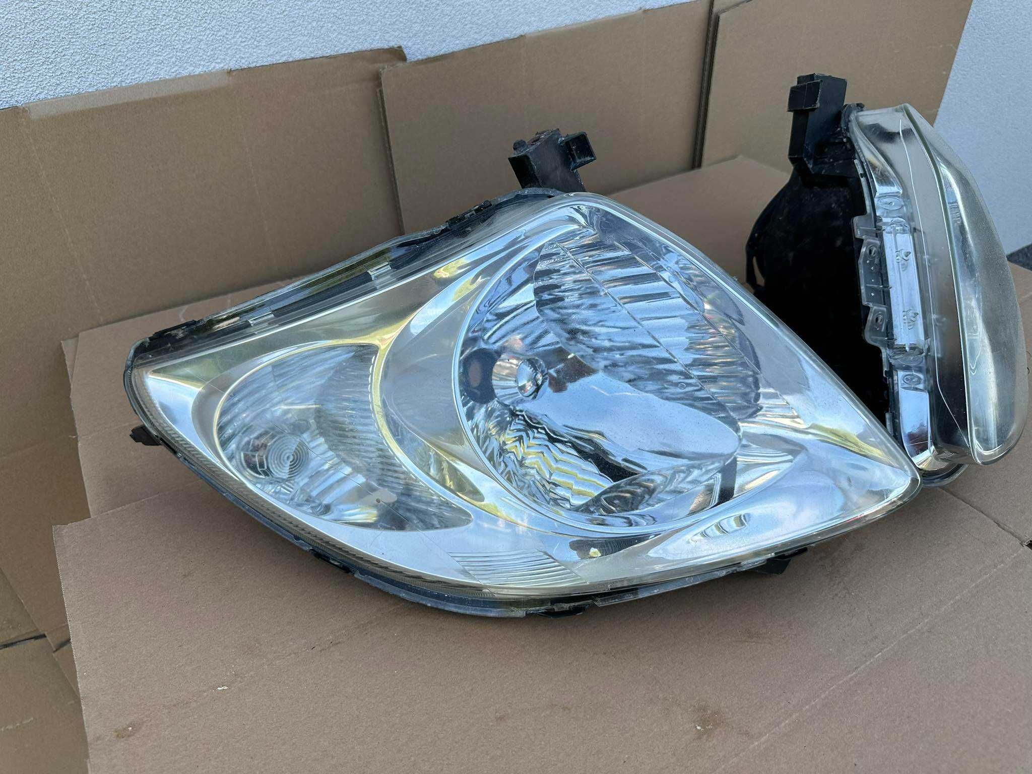 Suzuki Swift Mk6 lift 08- lampa prawa przednia/przód