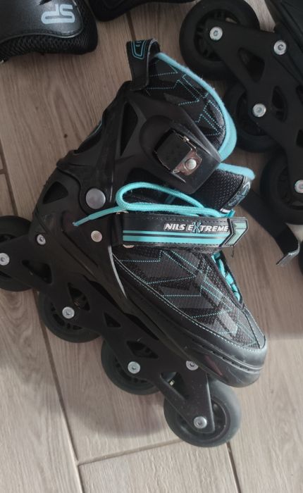 Łyżworolki Nils Extreme 35-38 zestaw ochraniaczy