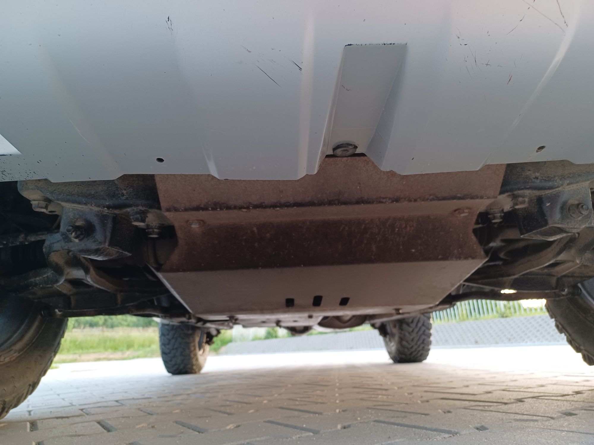 Suzuki grand vitara 1.6 4x4 + reduktor / krótka 3-drzwiowa / zarejestr
