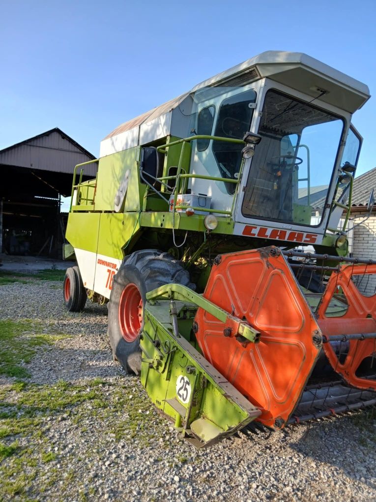 Продам комбайн клас