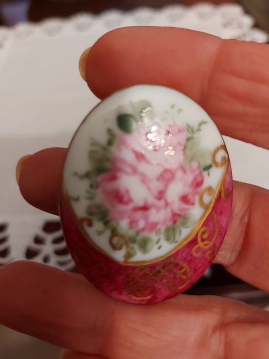Broche de Porcelana pintado à mão, Oval.