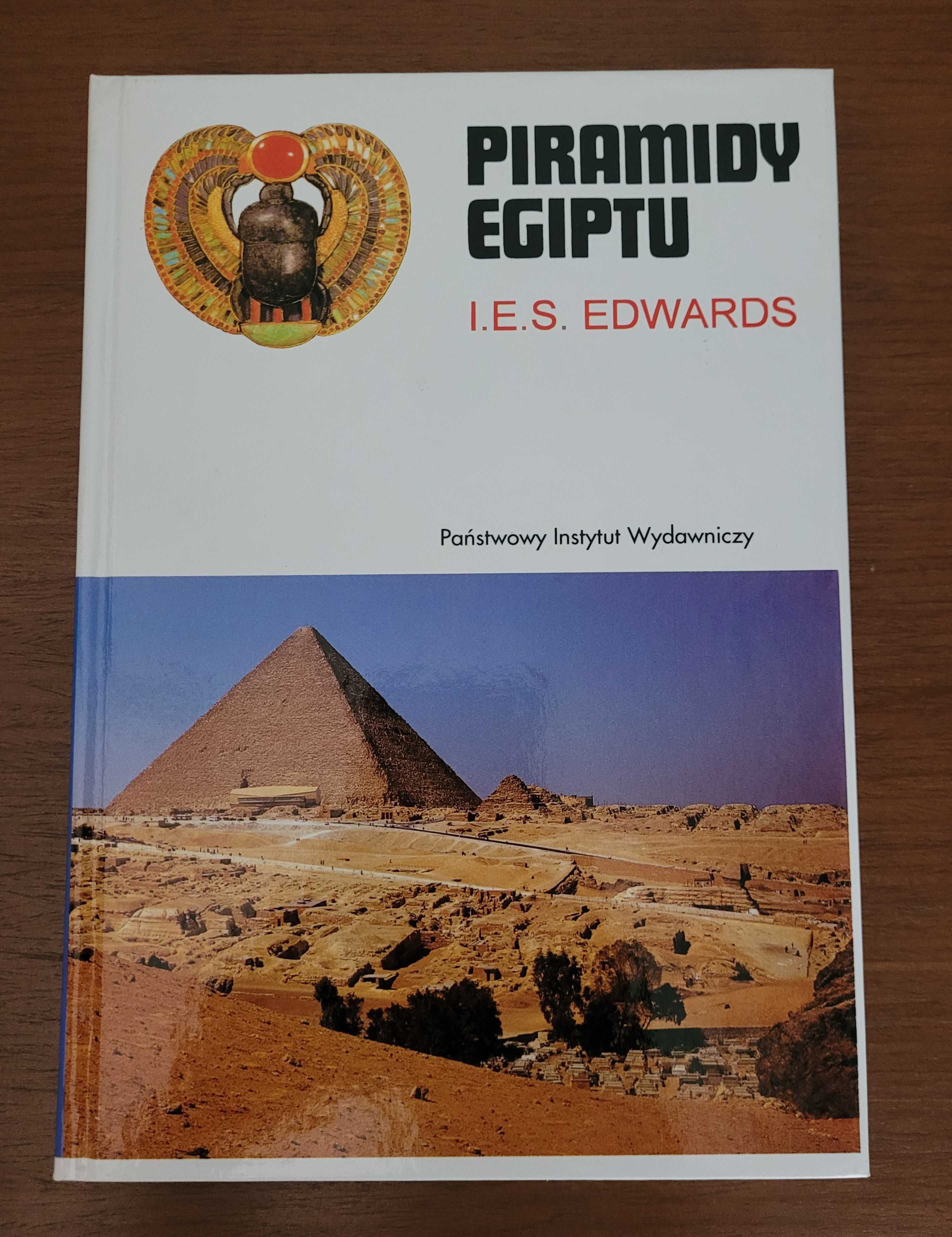 Książka "Piramidy Egiptu"