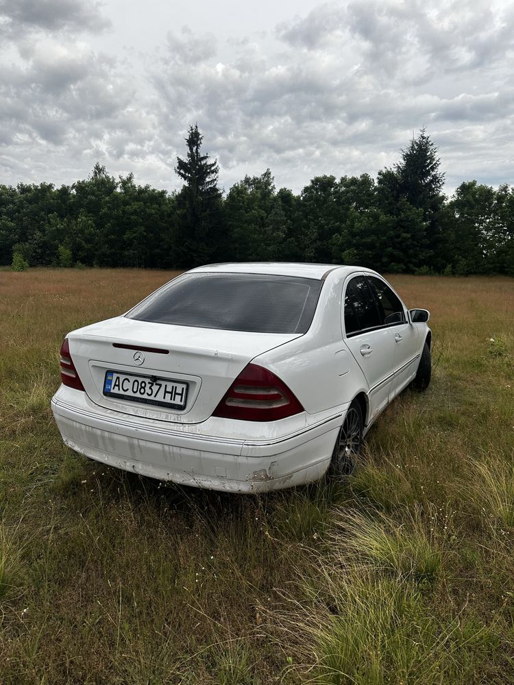 Продам Мерседес w203 c240