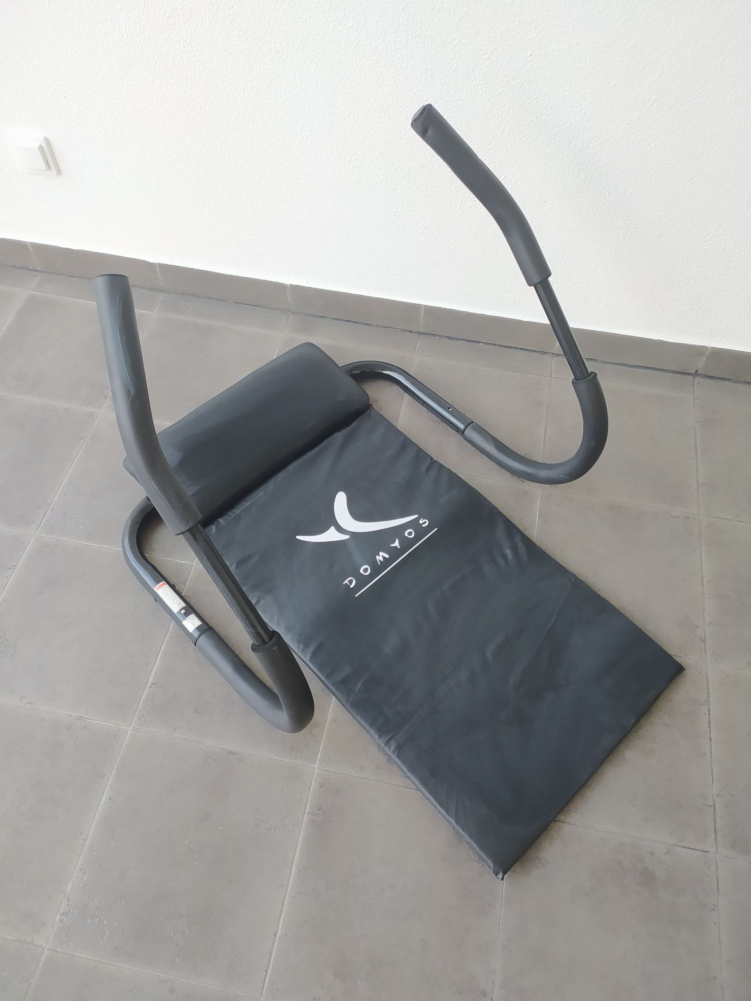 Aparelho para exercício de abdominais
