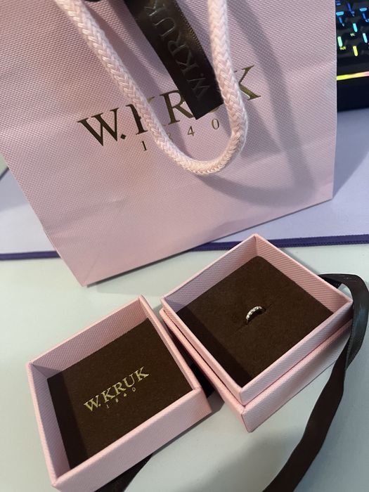 Nowy z metką złoty kolczyk, pojedyńczy