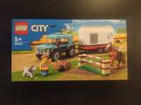 Zestaw LEGO City 60327 Przyczepa do przewozu koni