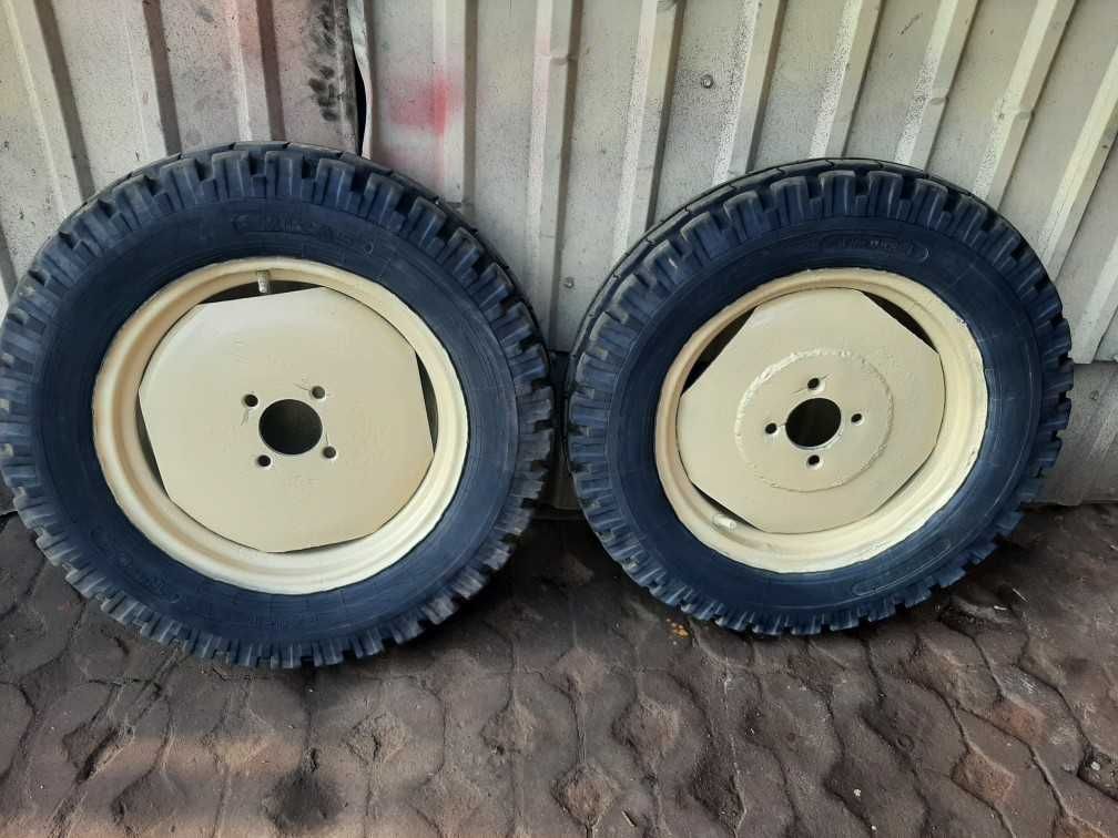 Ursus C-360,C-355,C-4011,Koła Przód 18,, Cztery śruby,Stan db