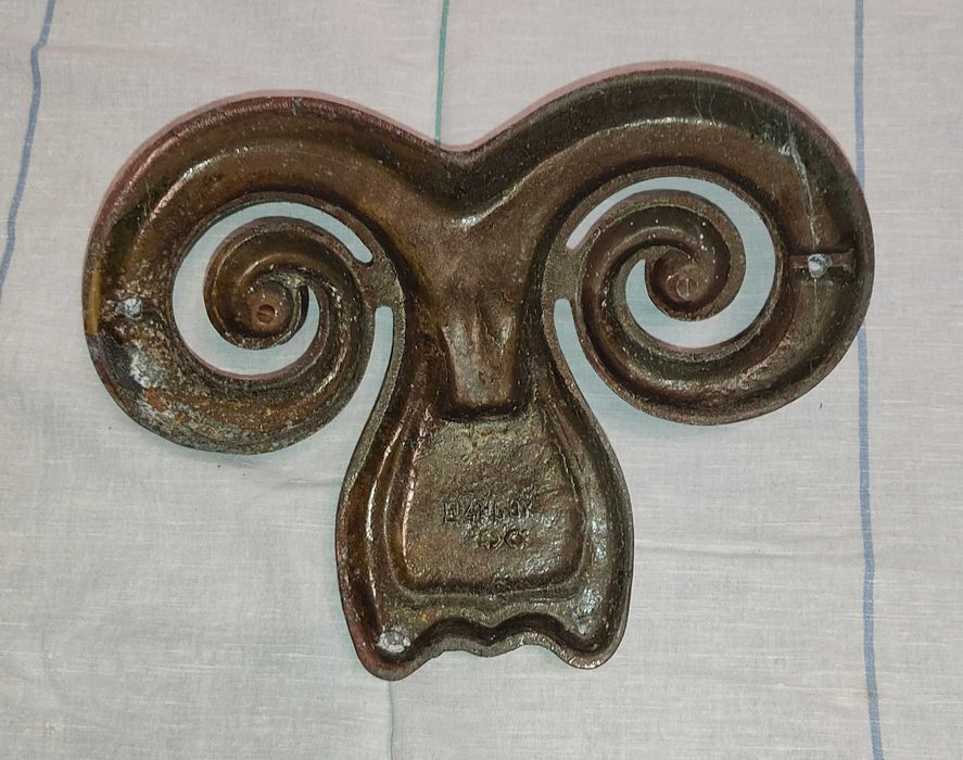 Крючок баран для одежды или полотенец (акция весь декабрь - было 4000)