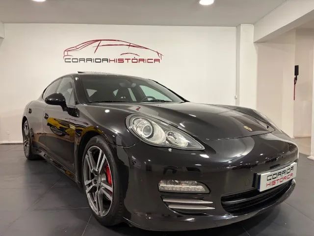 Porsche Panamera 4 Platinum Edition PDK