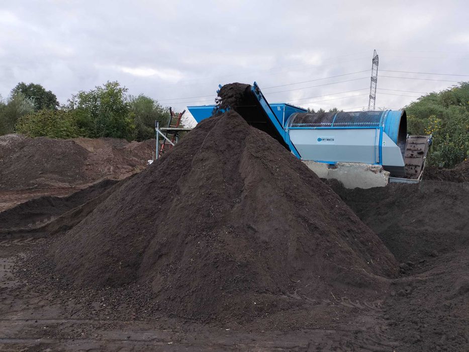 Usługi HDS, HDS z łyżką (czerpakiem), wywóz ziemi