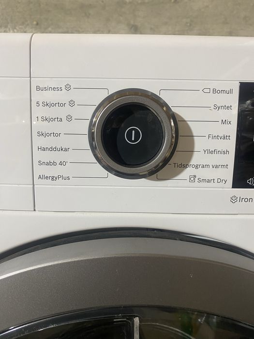 Сушильна машина. 9кг. Бош. Serie 8. Стан новоі.