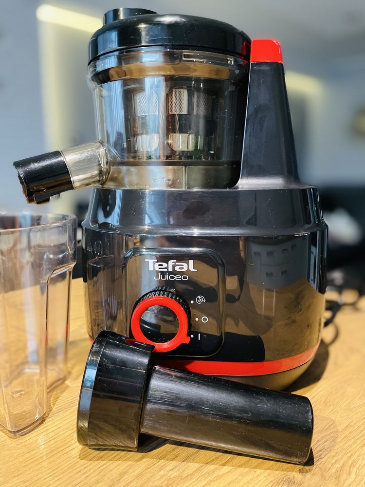 Sokowirówka Tefal Juiceo – wolnoobrotowa wyciskarka do soków