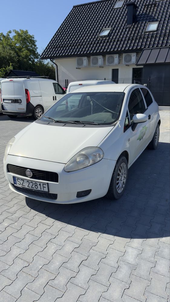 Fiat punto Van sprzedam  jeździ pali skreca hamuje