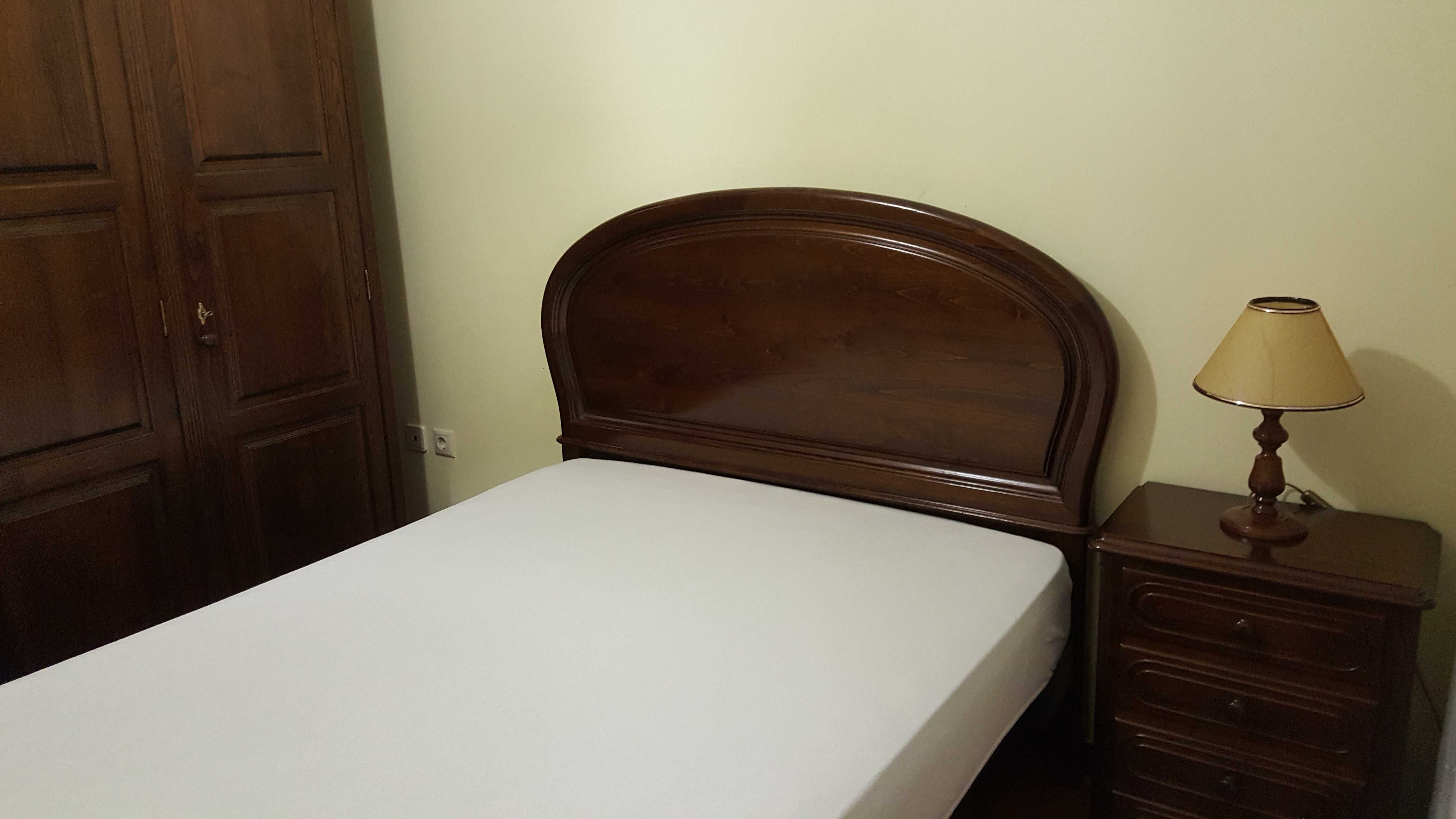 Quarto para arrendamento