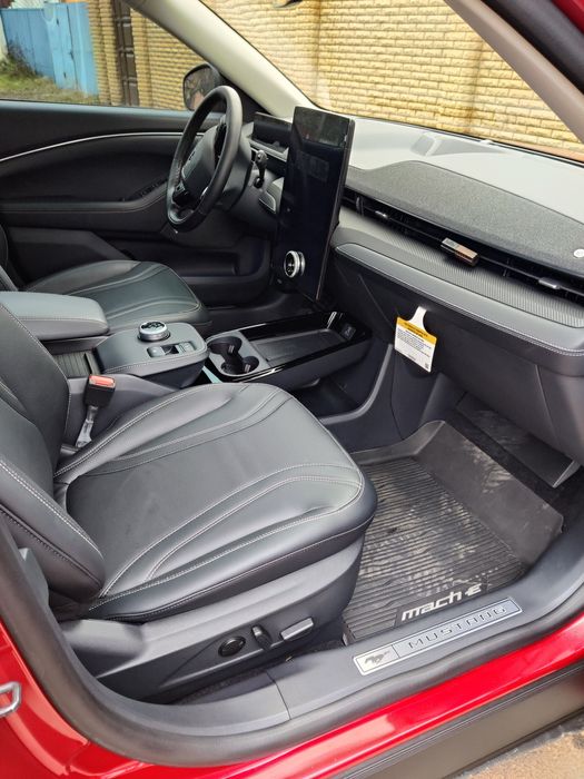 FORD MUSTANG MACH-E PREMIUM
98.7 kWh 23рік10місяць