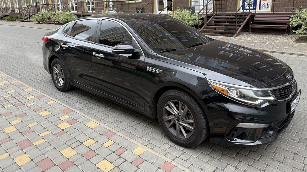 Kia Optima 2019 року