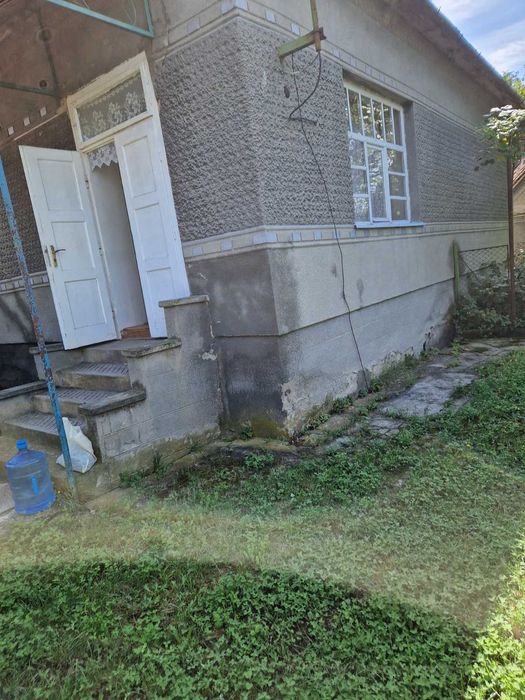 Продаеться будинок в селі Лавки 5 км від міста