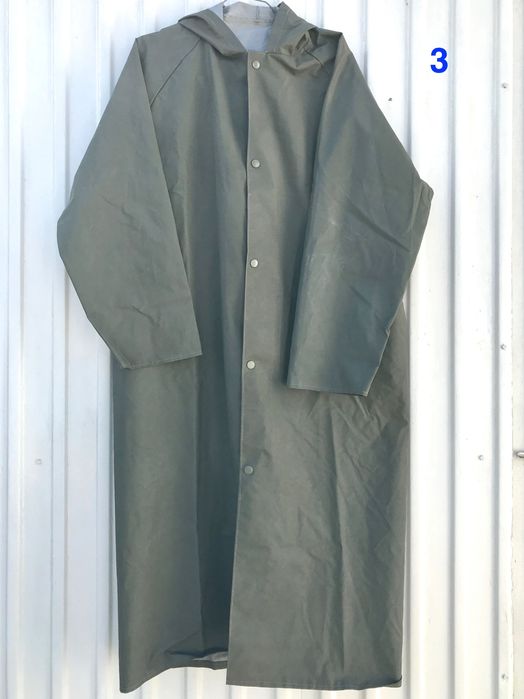 Fatos impermeáveis / fatos de oleado em bom estado