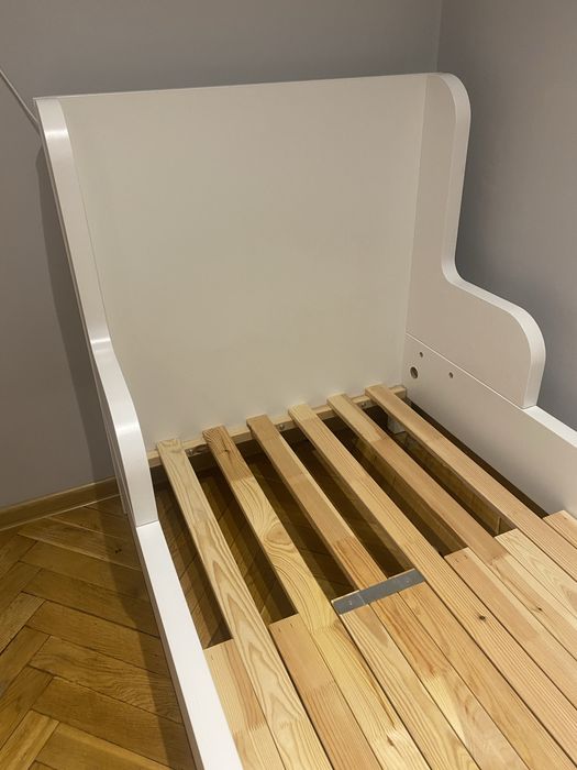 łóżko IKEA rosnące z dzieckiem BUSUNGE + materac