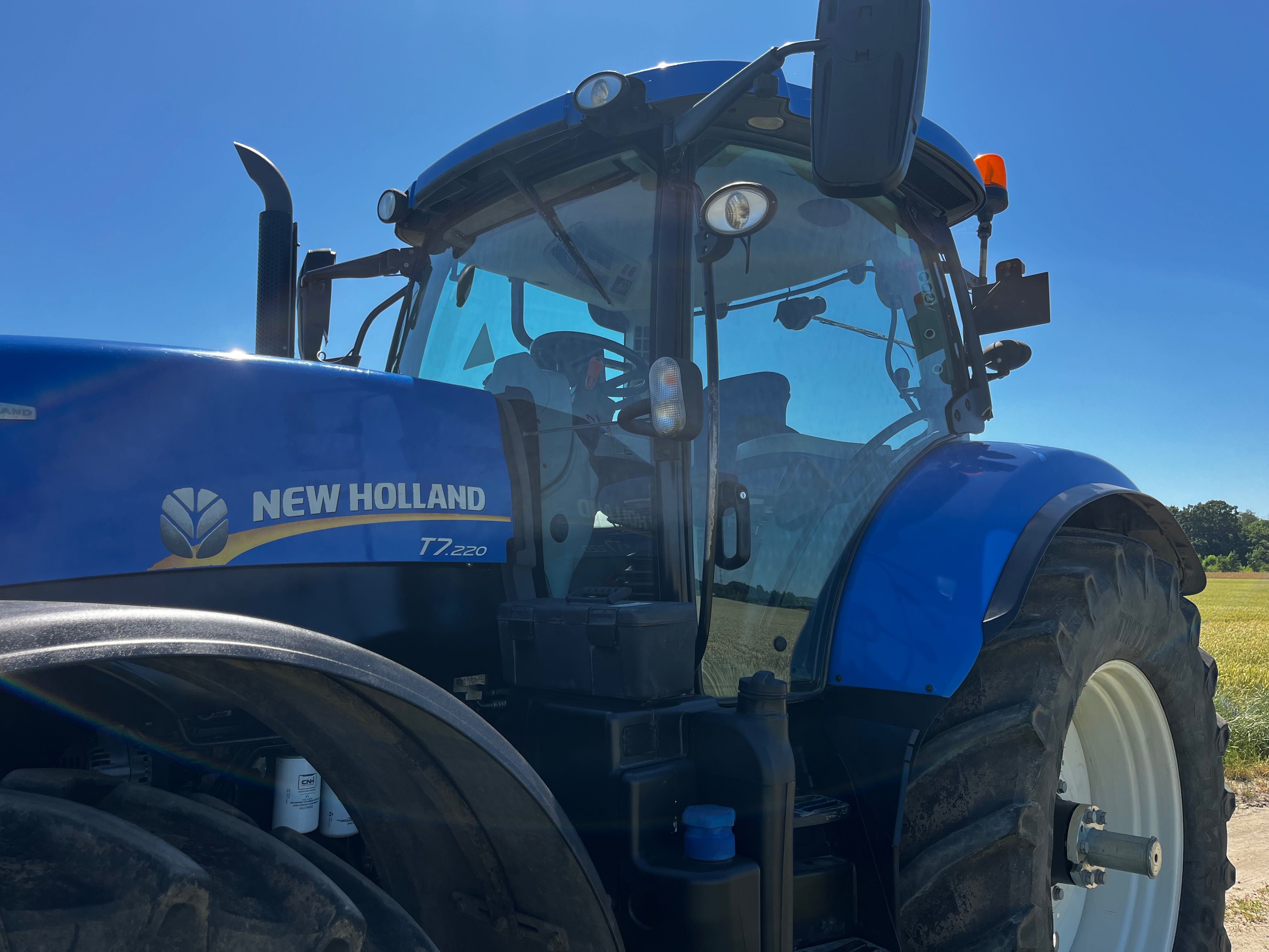 Ciągnik New Holland T7.220 autocommand 4000mth, od nowości