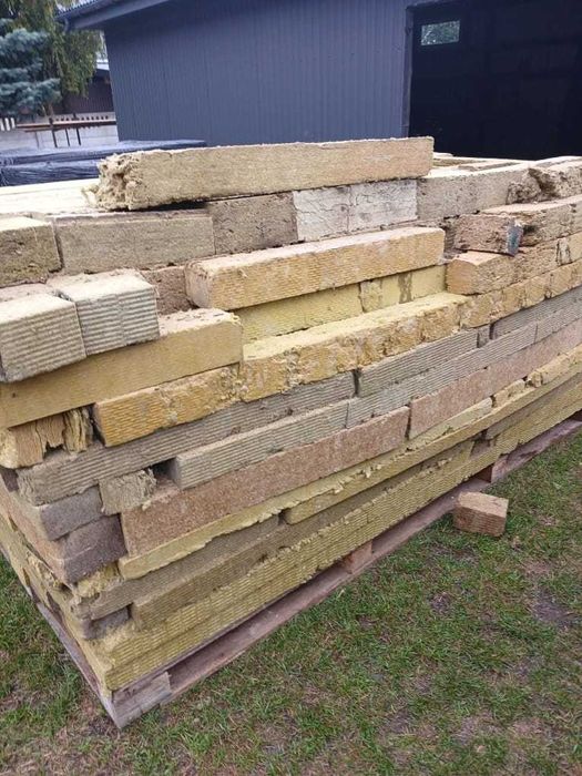 Wełna mineralna izolacja cieplna akustyczna docieplenie poddasza dachu