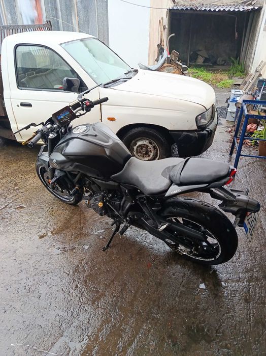 Vende se MT 07 em ótimo estado