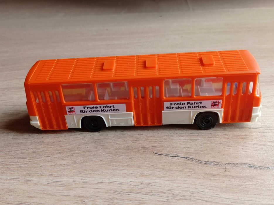 1:87 h0 model autobusu Ikarus 260 Minicar makieta diorama