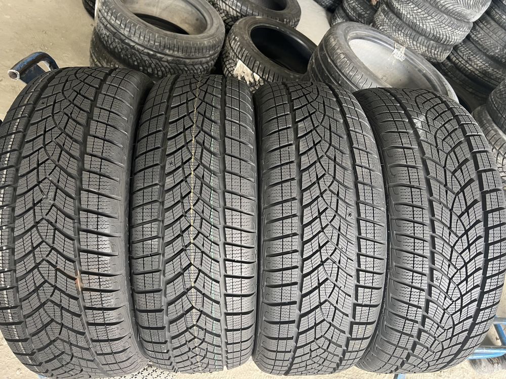 215/55/18 R18 Goodyear Ultra Grip GEN1 4шт новые зима