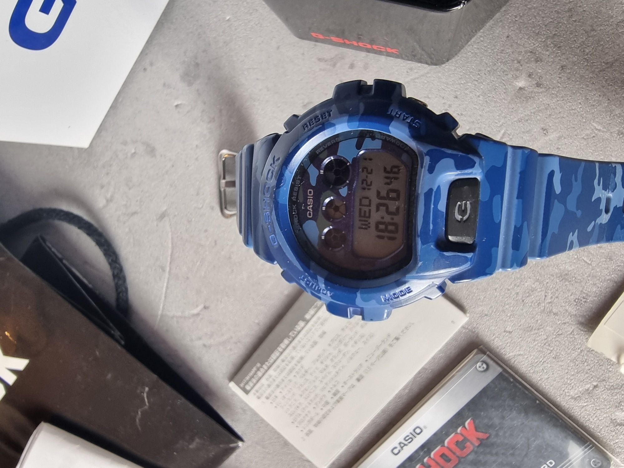 G-shock GMD-S6900CF-2ER Casio zegarek sportowy