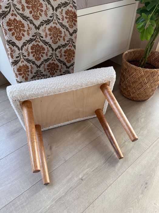 Boho podnóżek, taboret, puf, tkanina boucle