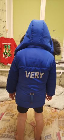Курточка на 4 - 5 лет