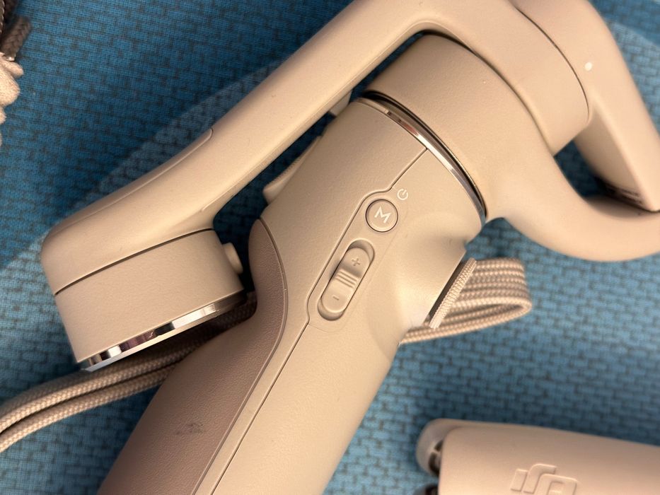 DJI OM 5 Estabilizador de 3 eixos extensivel para smartphones