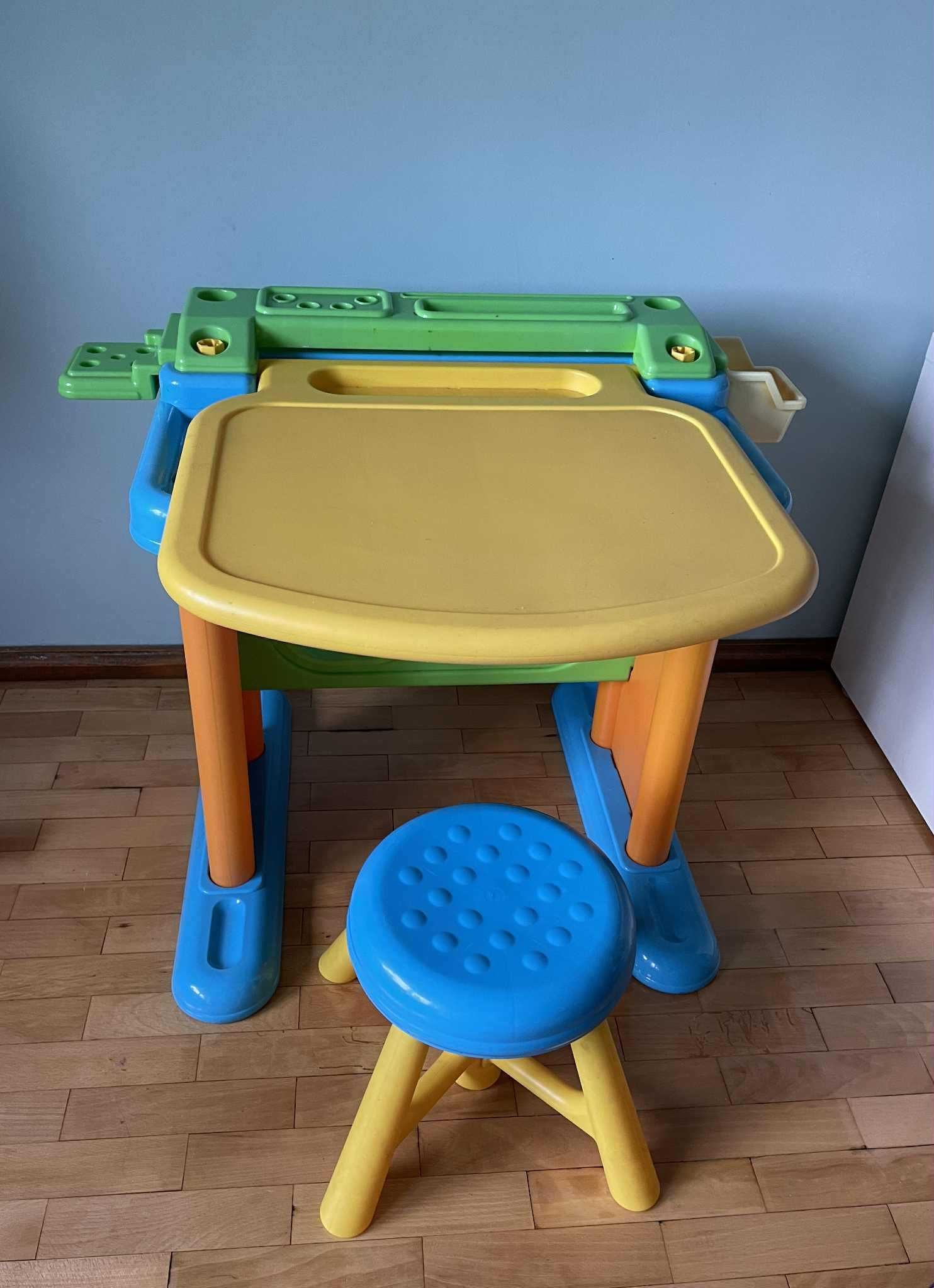 Biurko/stolik z krzesełkiem tablica 2w1 stan bardzo dobry!