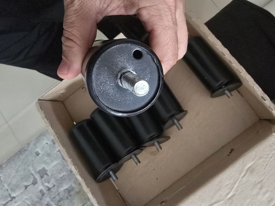 Pernas / patas sommier / cama / sofás