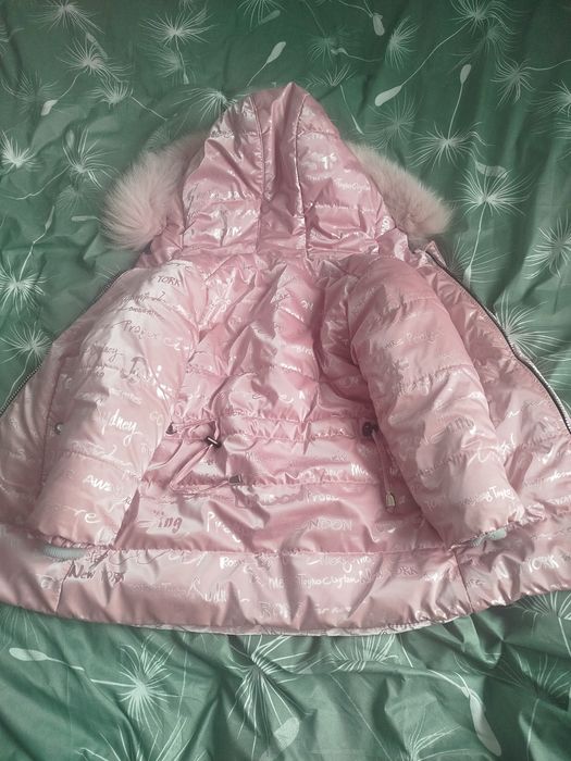 Продам курточку для дівчинки