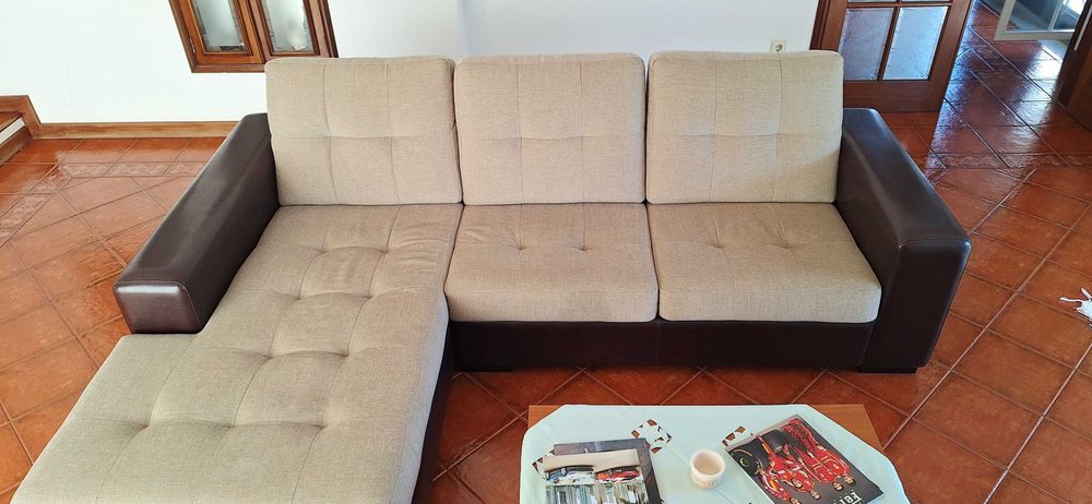 Sofá de 3 Lugares como novo e muito confortável