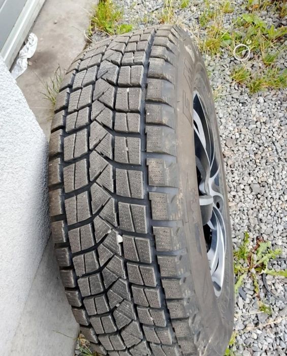 Opony Komplet 4 kół zimowych – 16 cali – stan idealny!