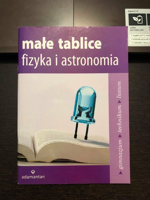 Tablice fizyka i astronomia