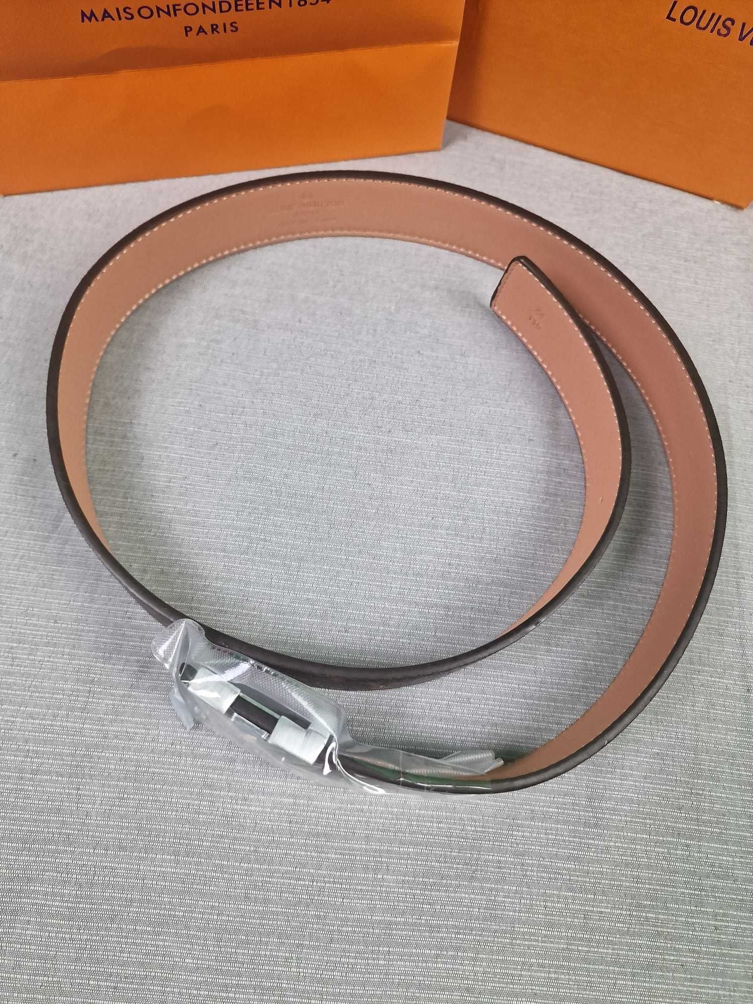Pasek unisex skórzany klamra Louis Vuitton komplet pudełko LV