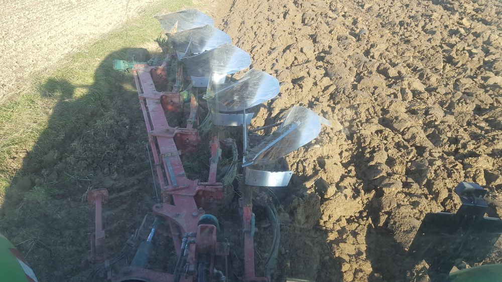 Sprzedam pług kverneland es 100
