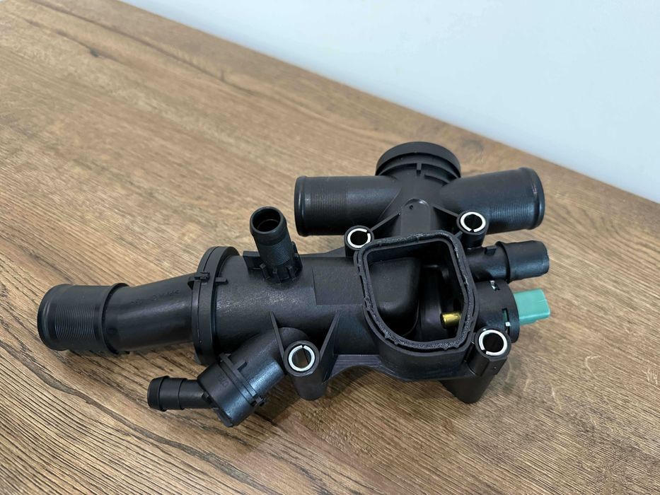 nowy termostat Meyle Behr TH 43 83 m.in. do Ford Mondeo mk4 2.0 tdci